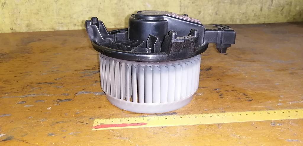 мотор печки Honda Freed 3