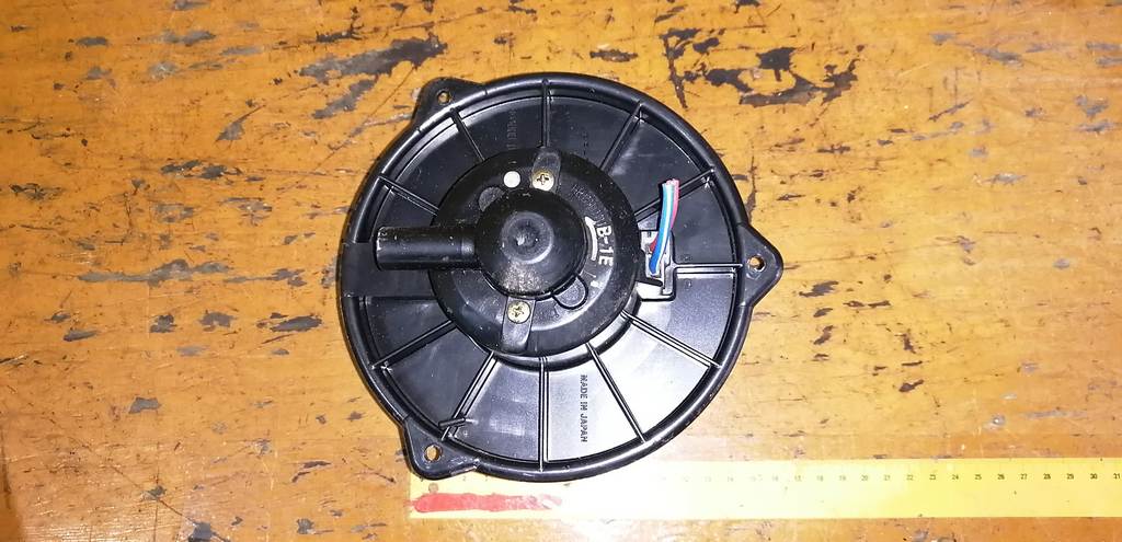 DEMIO DW3W МОТОР ПЕЧКИ Mazda Demio 1