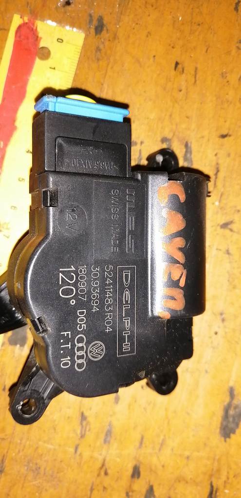 CAYENNE 957 СЕРВОПРИВОД ЗАСЛОНОК ПЕЧКИ Porsche Cayenne 1