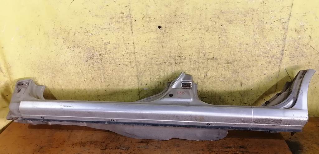 порог Nissan Sunny 0