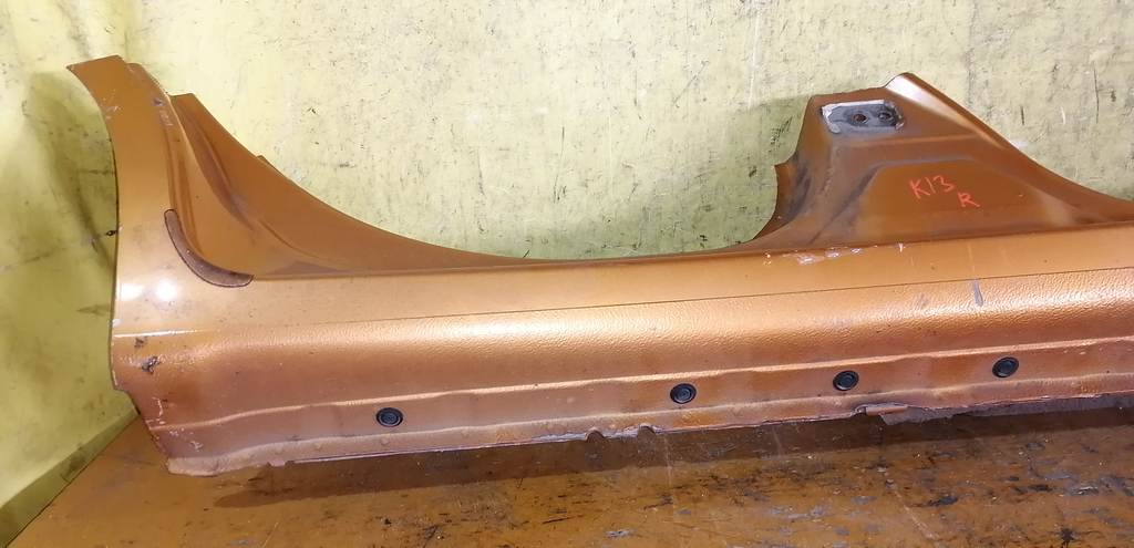 порог Nissan March 3