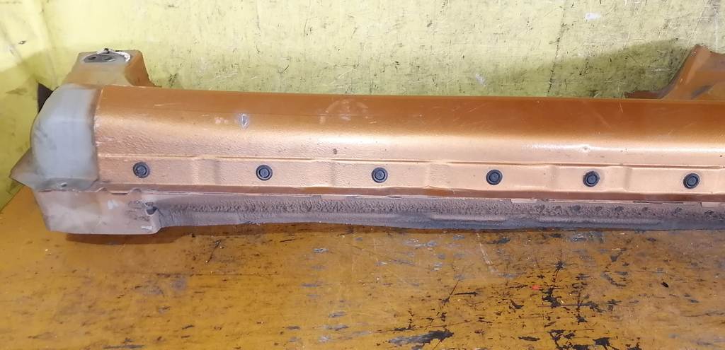 порог Nissan March 3