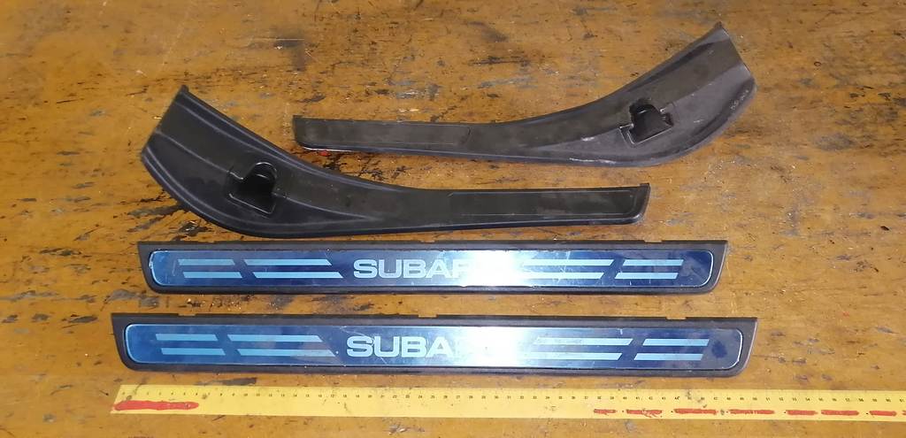 накладка на порог Subaru Impreza 0