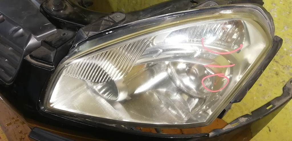 DUALIS J10 НОУСКАТ (ФАРА XENON) Nissan Dualis 1