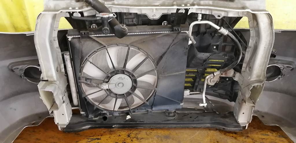 Кузов Suzuki Solio 8