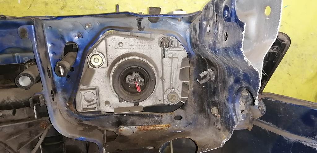 ноускат Mazda MPV 12