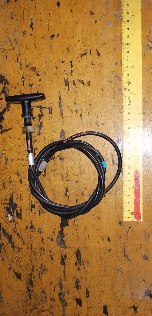 трос капота Mazda Demio 0