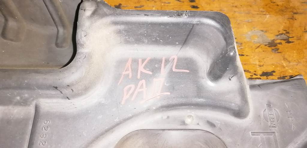 MARCH AK12 ЗАЩИТА РАДИАТОРА Nissan March 1