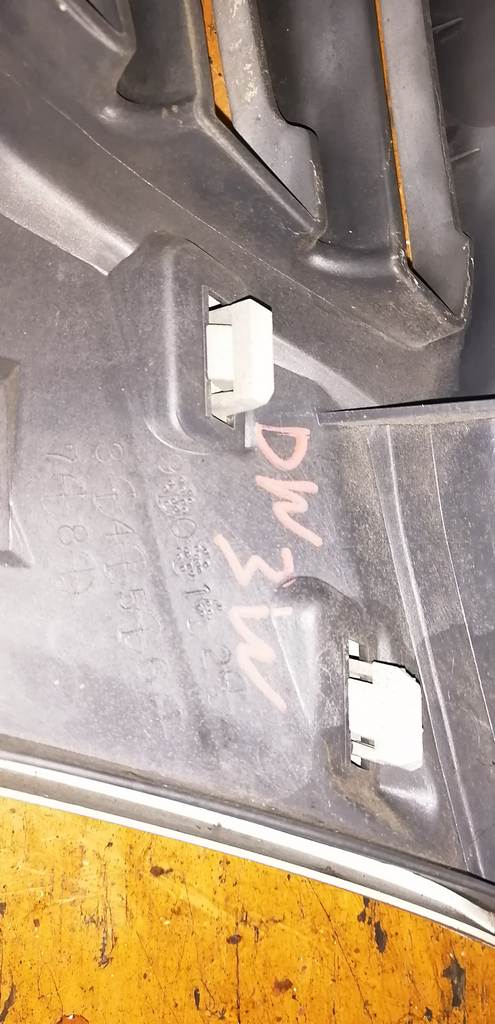 Кузов Mazda Demio 2