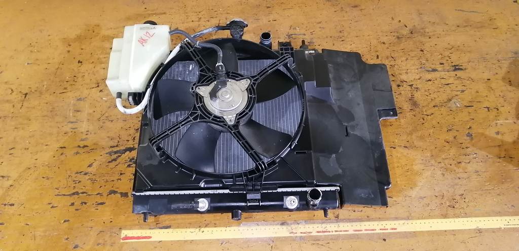 радиатор основной Nissan March 0