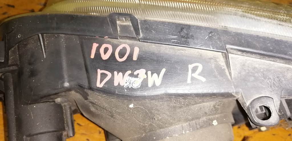DEMIO DW3W ФАРА ПРАВАЯ 1001 Mazda Demio 1