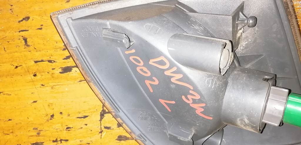 DEMIO DW3W ГАБАРИТ ЛЕВЫЙ 1002 Mazda Demio 1