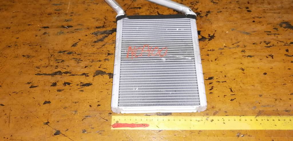 RACTIS NCP100 РАДИАТОР ПЕЧКИ Toyota Ractis 1