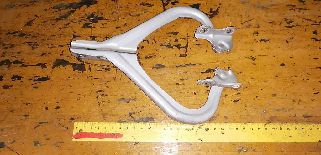 SOLIO MA15S ПЕТЛЯ КАПОТА (ПАРА) Suzuki Solio 1