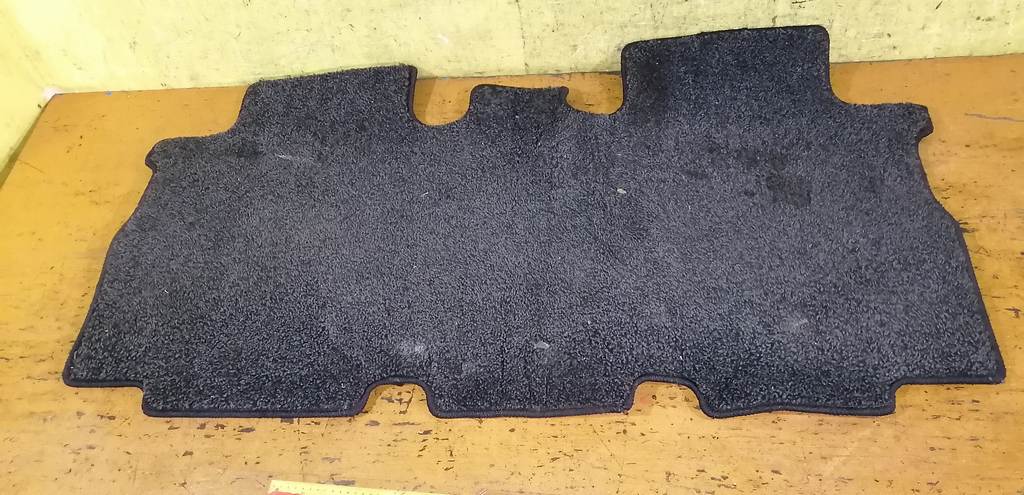 Салон Honda Freed Spike 2