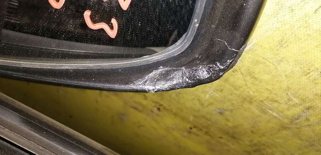 FREED GB3 ЗЕРКАЛО ПРАВОЕ С ПОВТОРИТЕЛЕМ Honda Freed 1