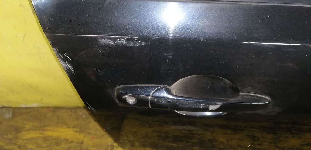 дверь Mazda Axela 3