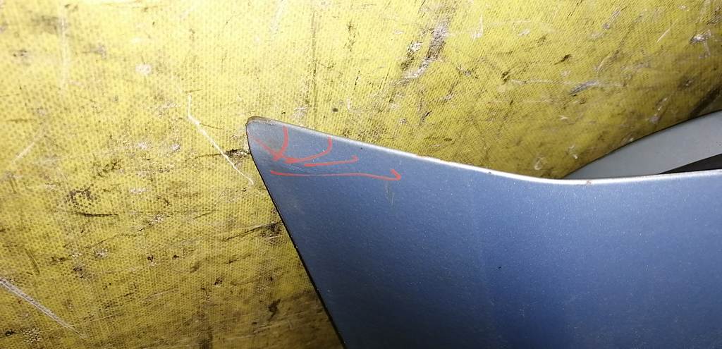 дверь Mazda Demio 3