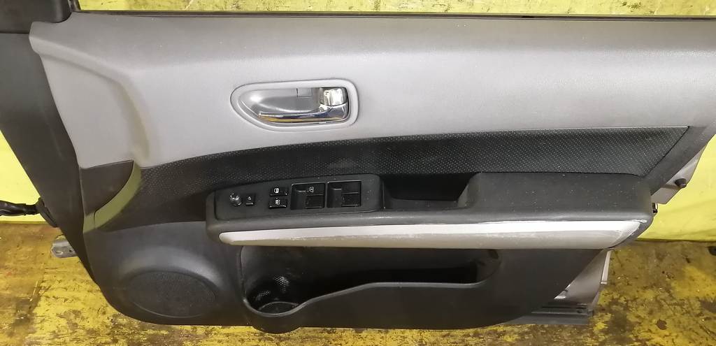 X-TRAIL NT31 ДВЕРЬ ПЕРЕДНЯЯ ПРАВАЯ Nissan X-Trail 4