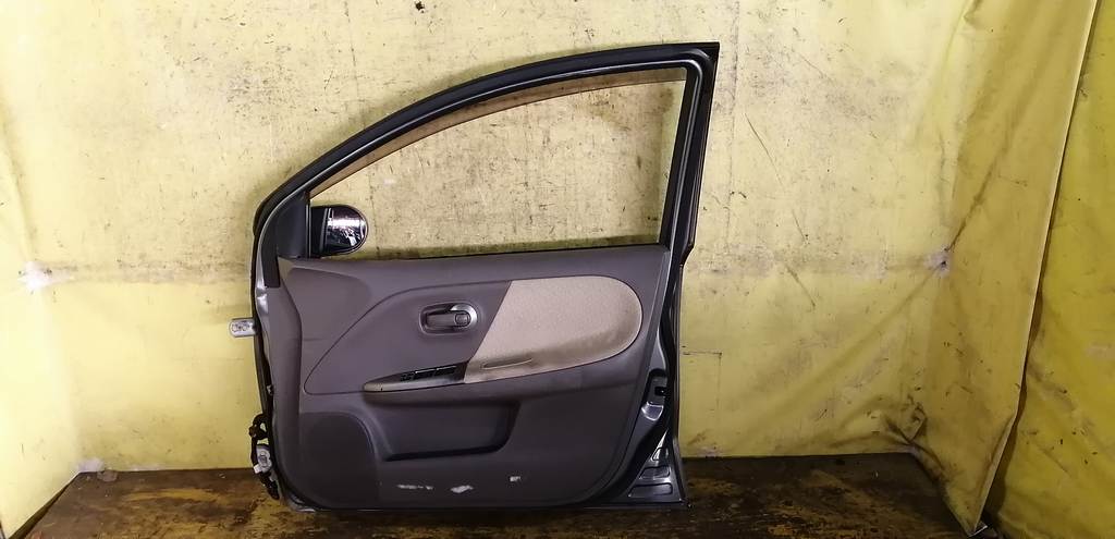 NOTE E11 ДВЕРЬ ПЕРЕДНЯЯ ПРАВАЯ Nissan Note 4