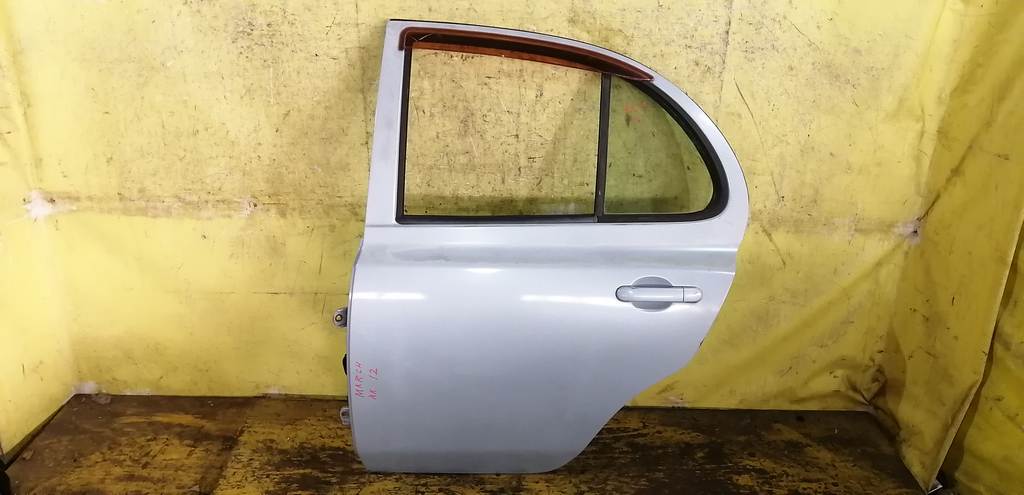 дверь Nissan March 0