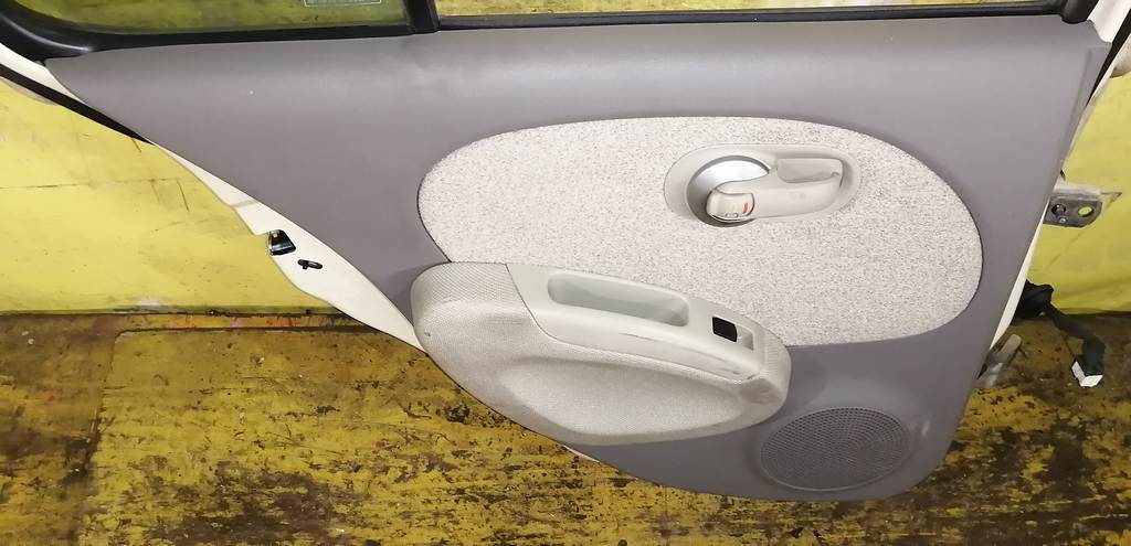 Кузов Nissan March 5