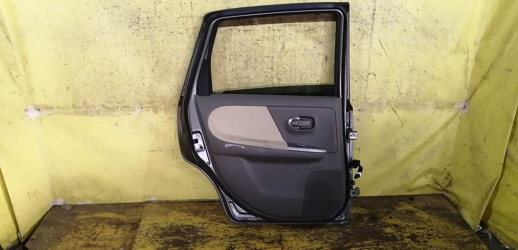 дверь Nissan Note 3