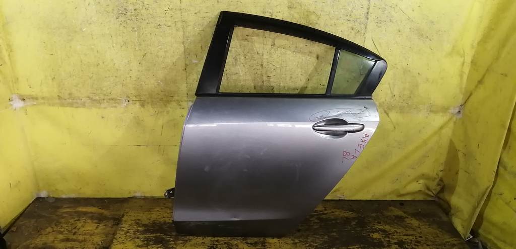 дверь Mazda Axela 0