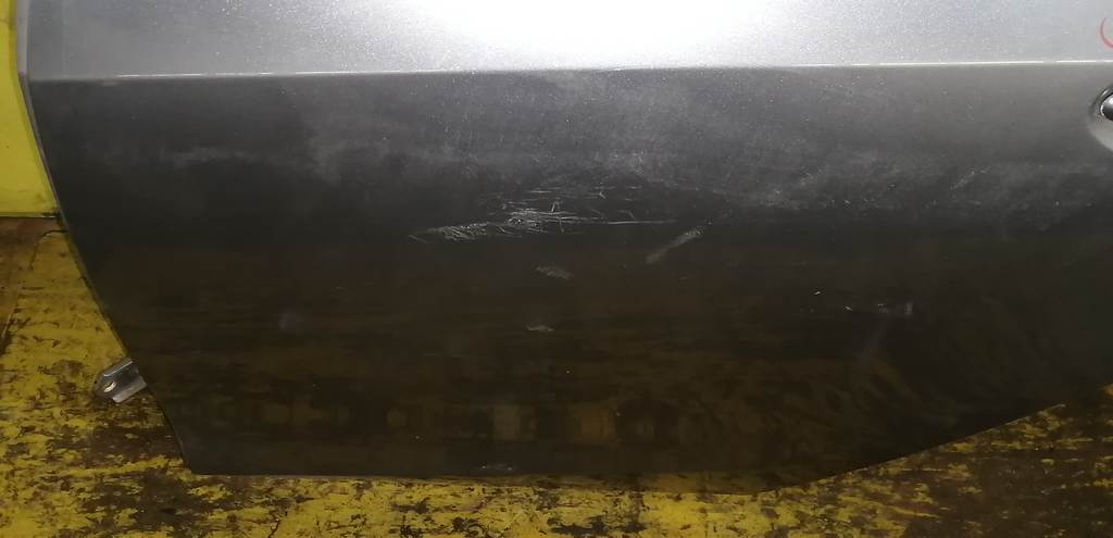 дверь Mazda Axela 3