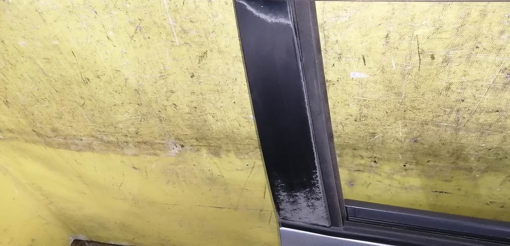 дверь Suzuki Swift 3