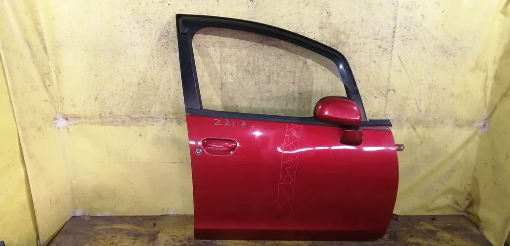 дверь Mitsubishi Colt 0