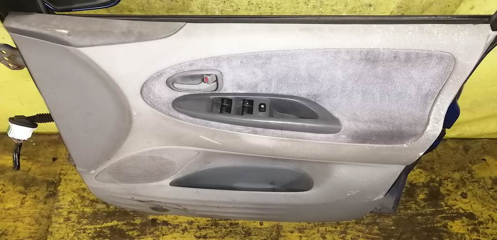 MPV LW5W ДВЕРЬ ПЕРЕДНЯЯ ПРАВАЯ Mazda MPV 4