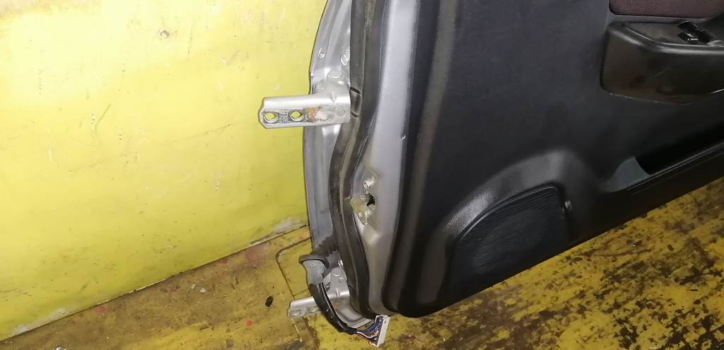 PAJERO MINI H58A ДВЕРЬ ПЕРЕДНЯЯ ПРАВАЯ Mitsubishi Pajero Mini 4