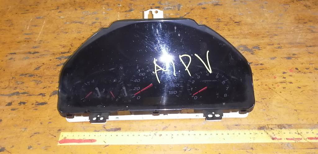 щиток приборов Mazda MPV 0