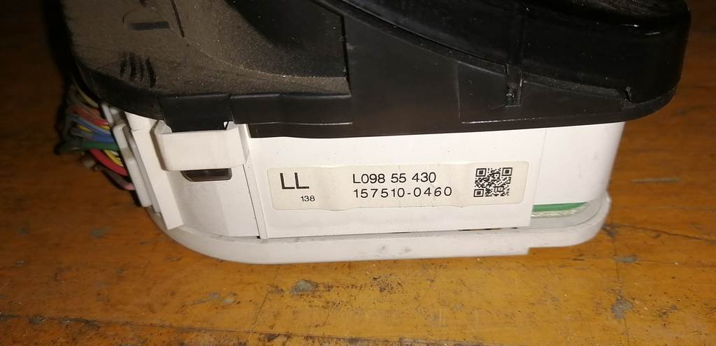 MPV LW5W ЩИТОК ПРИБОРОВ L098 55 430 Mazda MPV 1