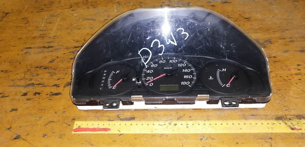 щиток приборов Mazda Demio 0