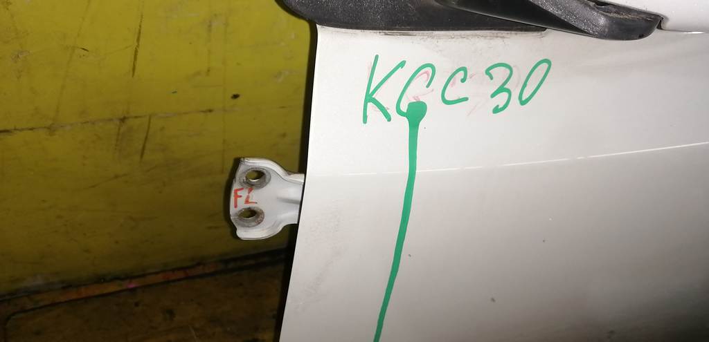 PASSO KGC30 ДВЕРЬ ПЕРЕДНЯЯ ЛЕВАЯ Toyota Passo 1