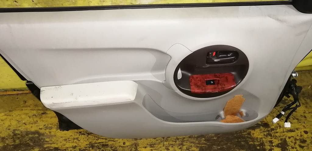 PASSO KGC30 ДВЕРЬ ПЕРЕДНЯЯ ЛЕВАЯ 1 Toyota Passo 4