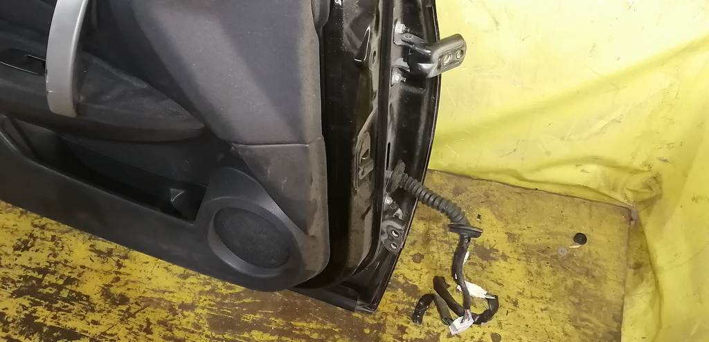 дверь Nissan Dualis 6