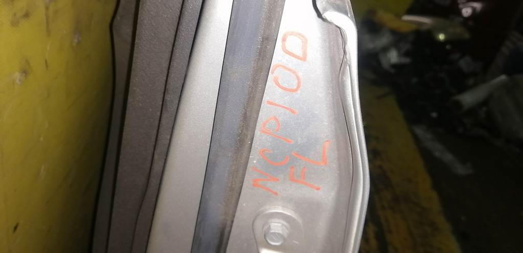 RACTIS NCP100 ДВЕРЬ ПЕРЕДНЯЯ ЛЕВАЯ Toyota Ractis 1