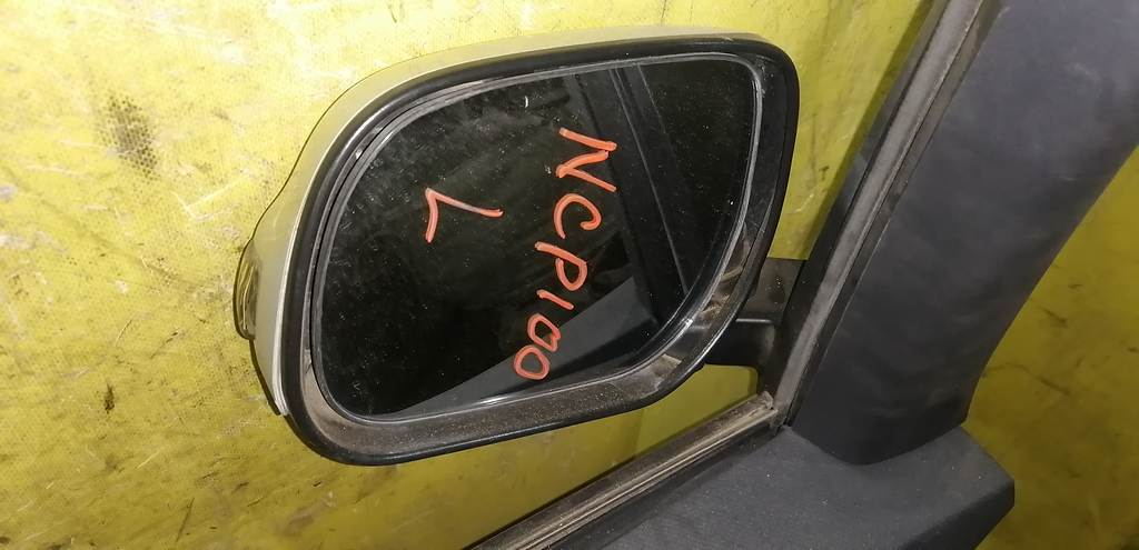 зеркало Toyota Ractis 0