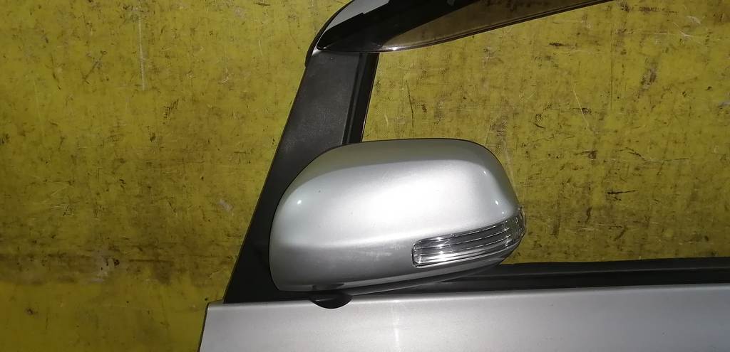 RICTIS NCP100 ЗЕРКАЛО ЛЕВОЕ С ПОВТОРИТЕЛЕМ Toyota Ractis 1