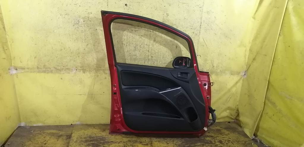 дверь Mitsubishi Colt 3