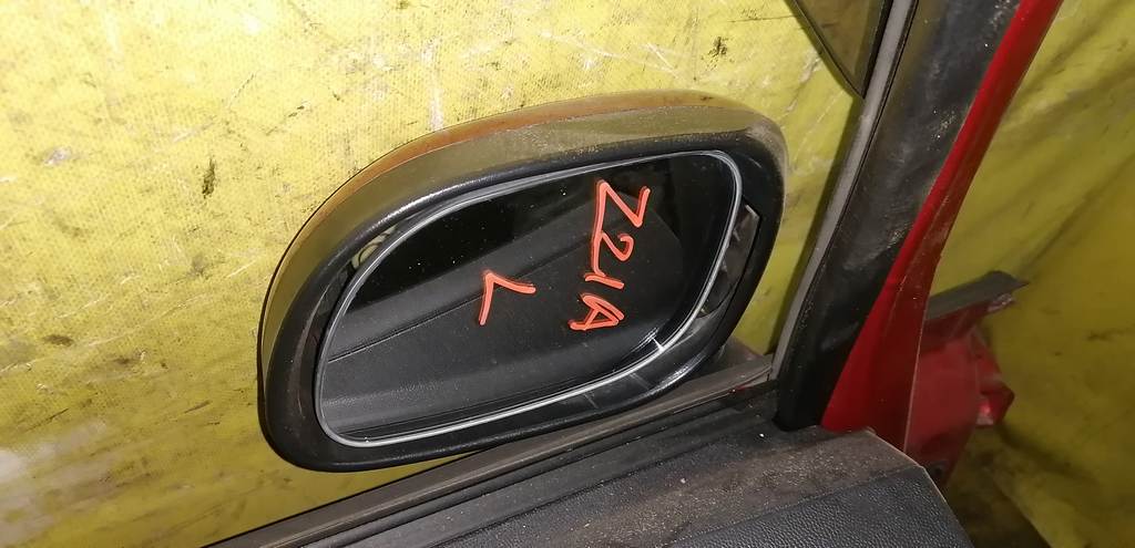 зеркало Mitsubishi Colt 0