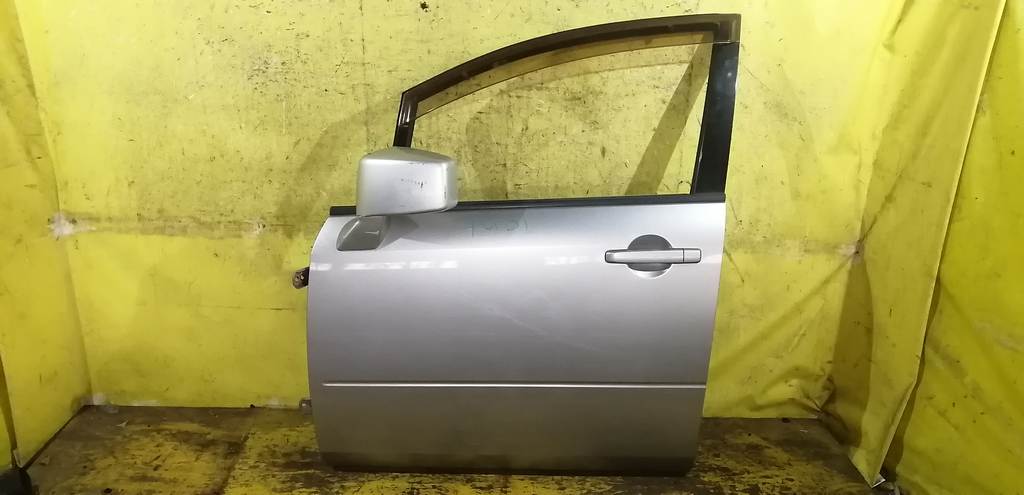 дверь Nissan Presage 0