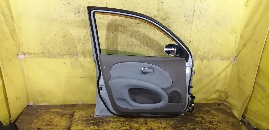 дверь Nissan March 3