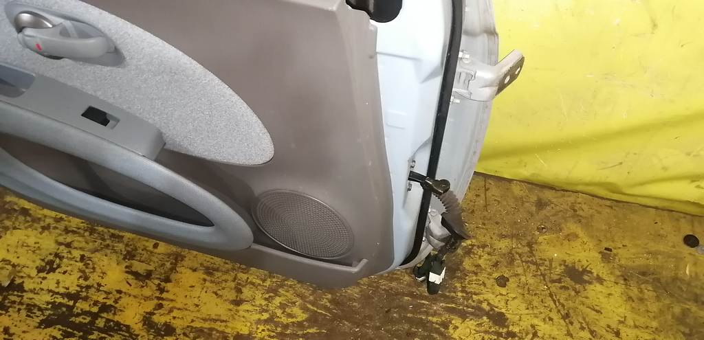 Кузов Nissan March 5