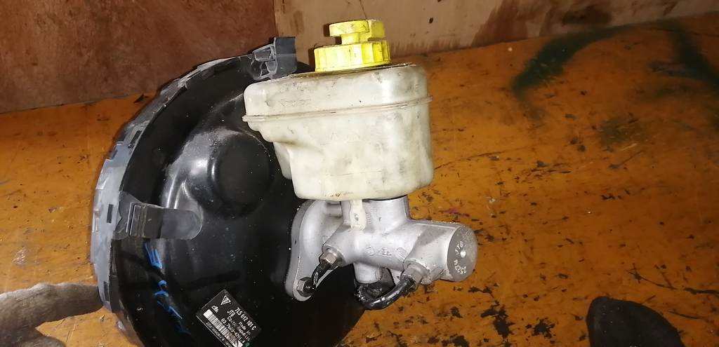 CAYENNE 957 ВАКУУМНИК+ГЛАВНЫЙ ТОРМОЗНОЙ Porsche Cayenne 1