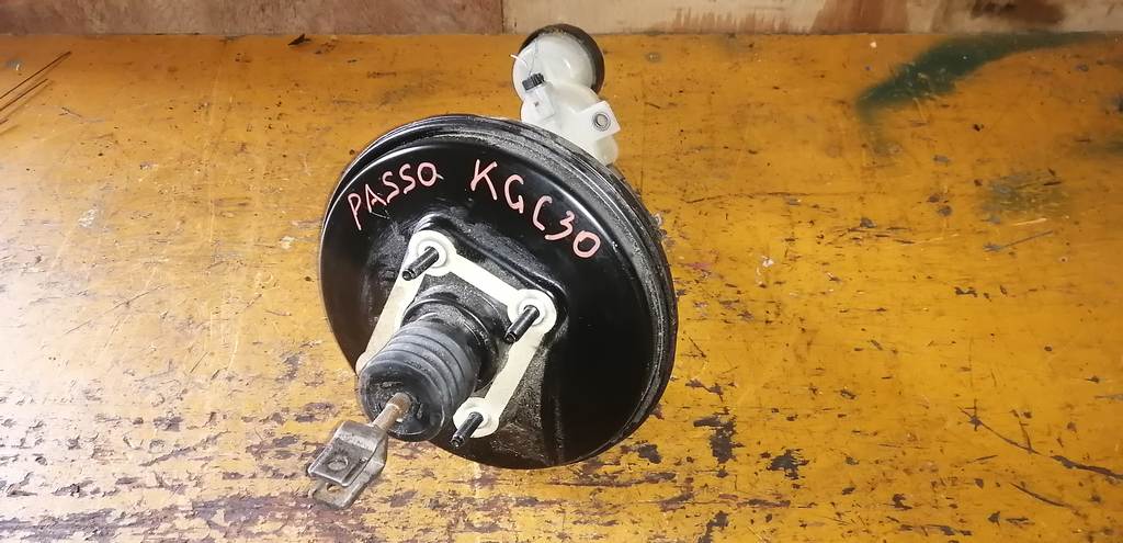 главный тормозной цилиндр Toyota Passo 0