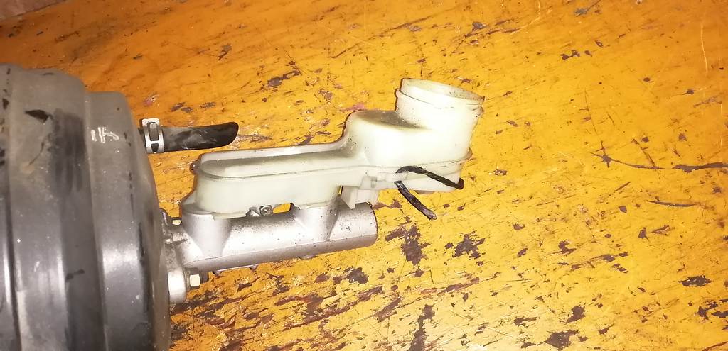 STEPWGN RF3 ВАКУУМНИК+ГЛАВНЫЙ ТОРМОЗНОЙ Honda Stepwgn 1